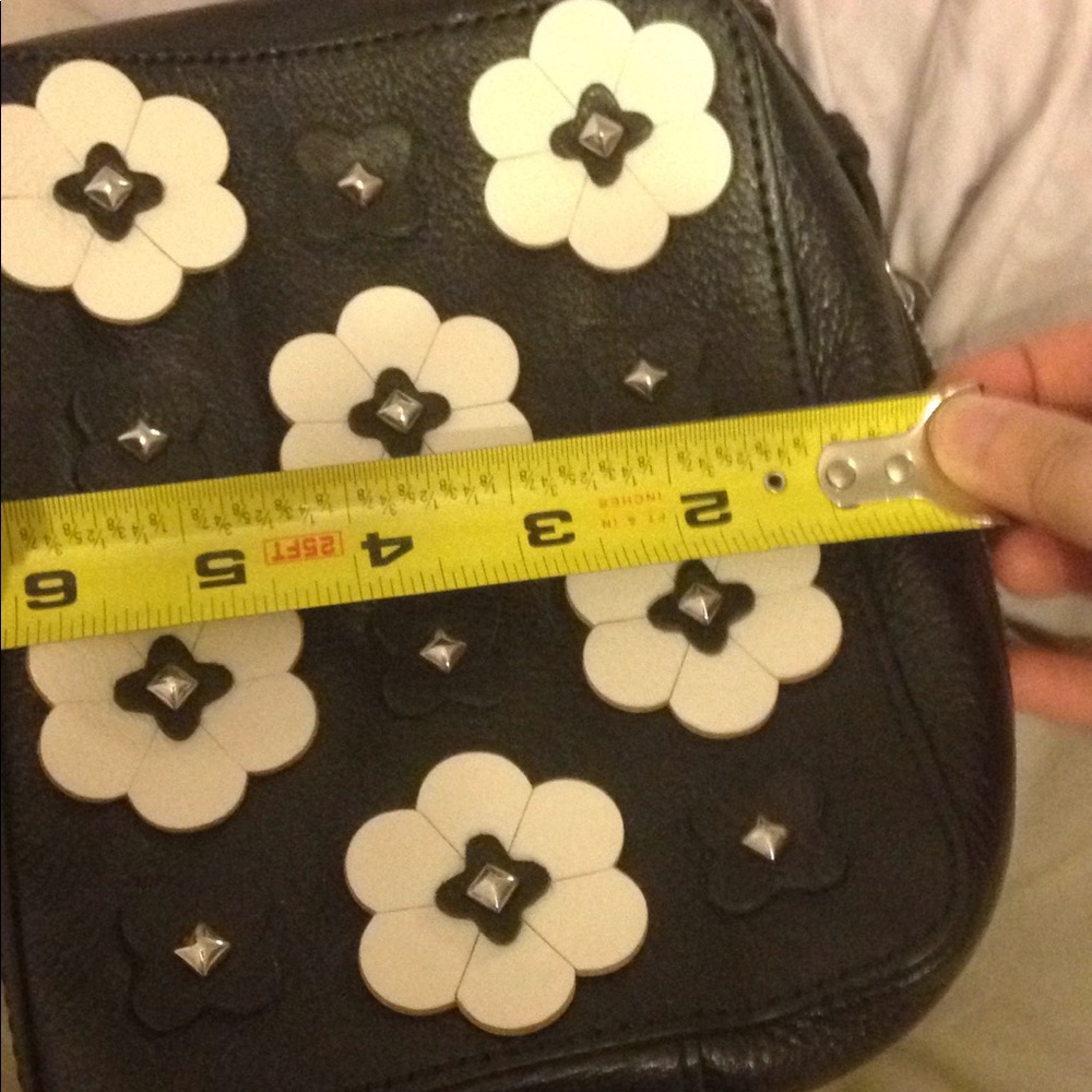 Rebecca Minkoff Black and Cream Crossbody Bag - Picture 11 of 12